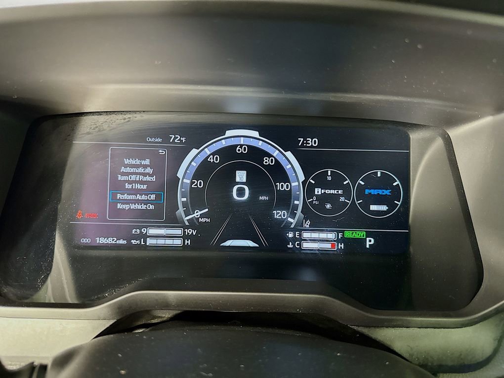 Used 2023 Toyota Tundra Limited w/ Power Package image 18