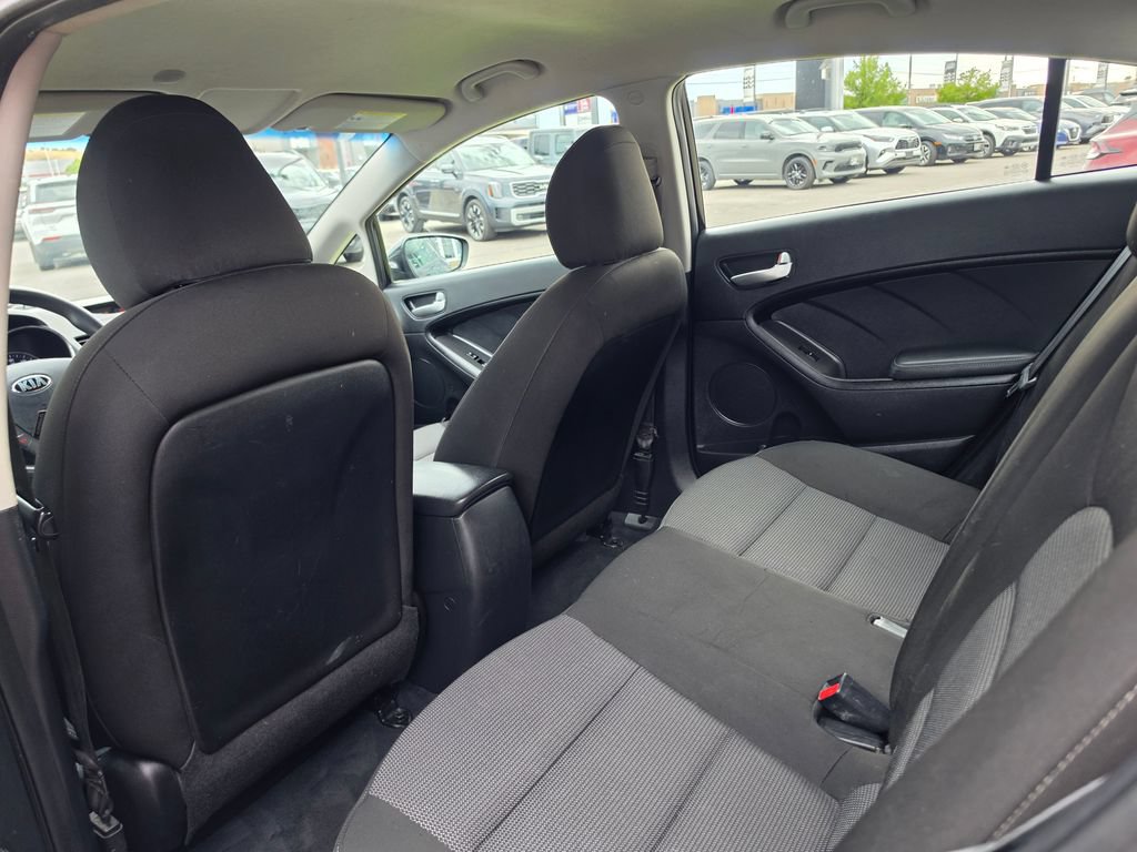 Used 2017 Kia Forte LX FWD image 11