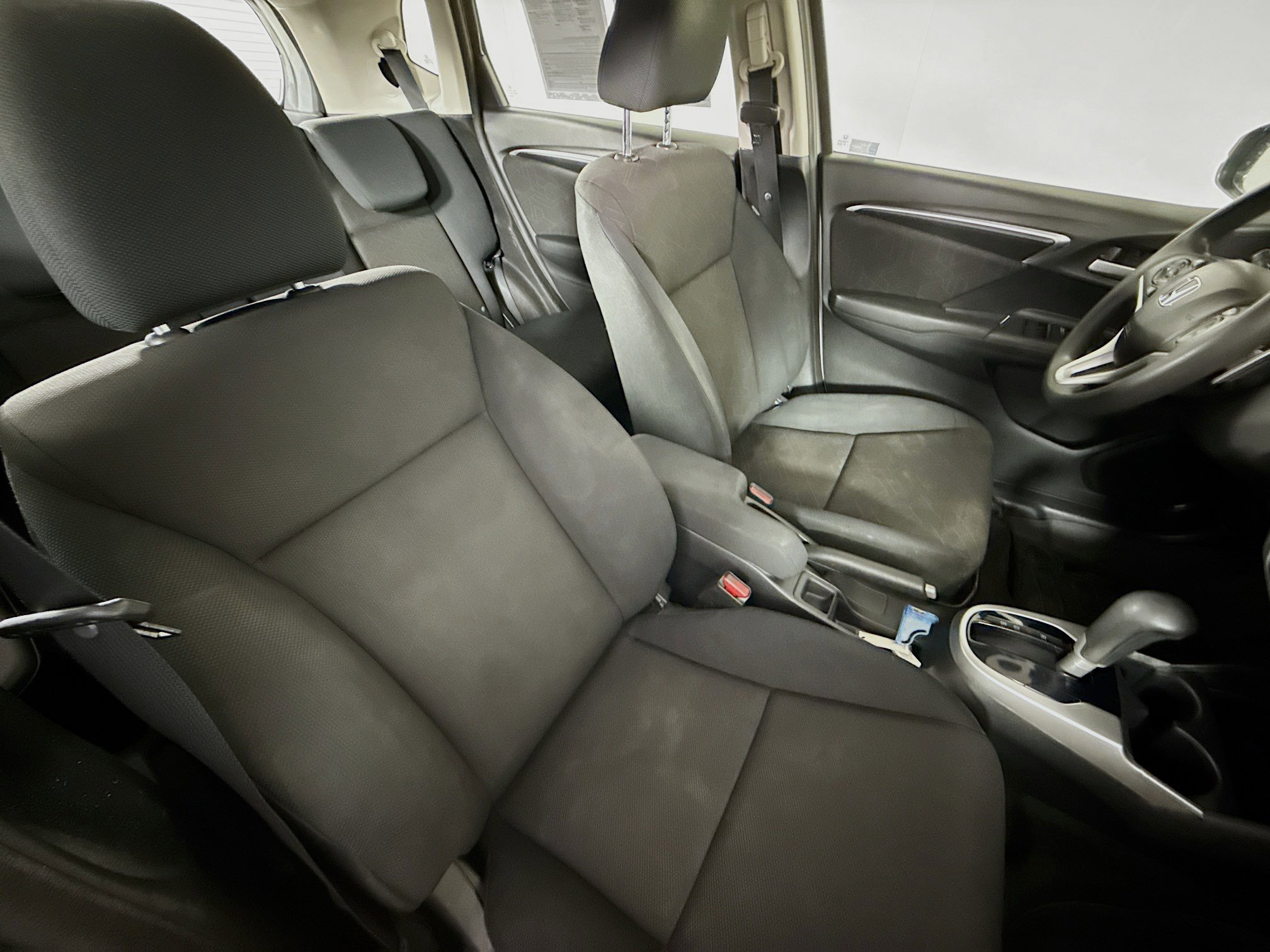 Used 2015 Honda Fit EX image 34