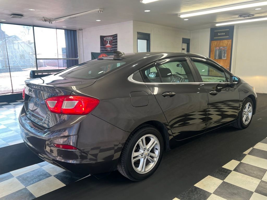 Used 2016 Chevrolet Cruze LT image 15
