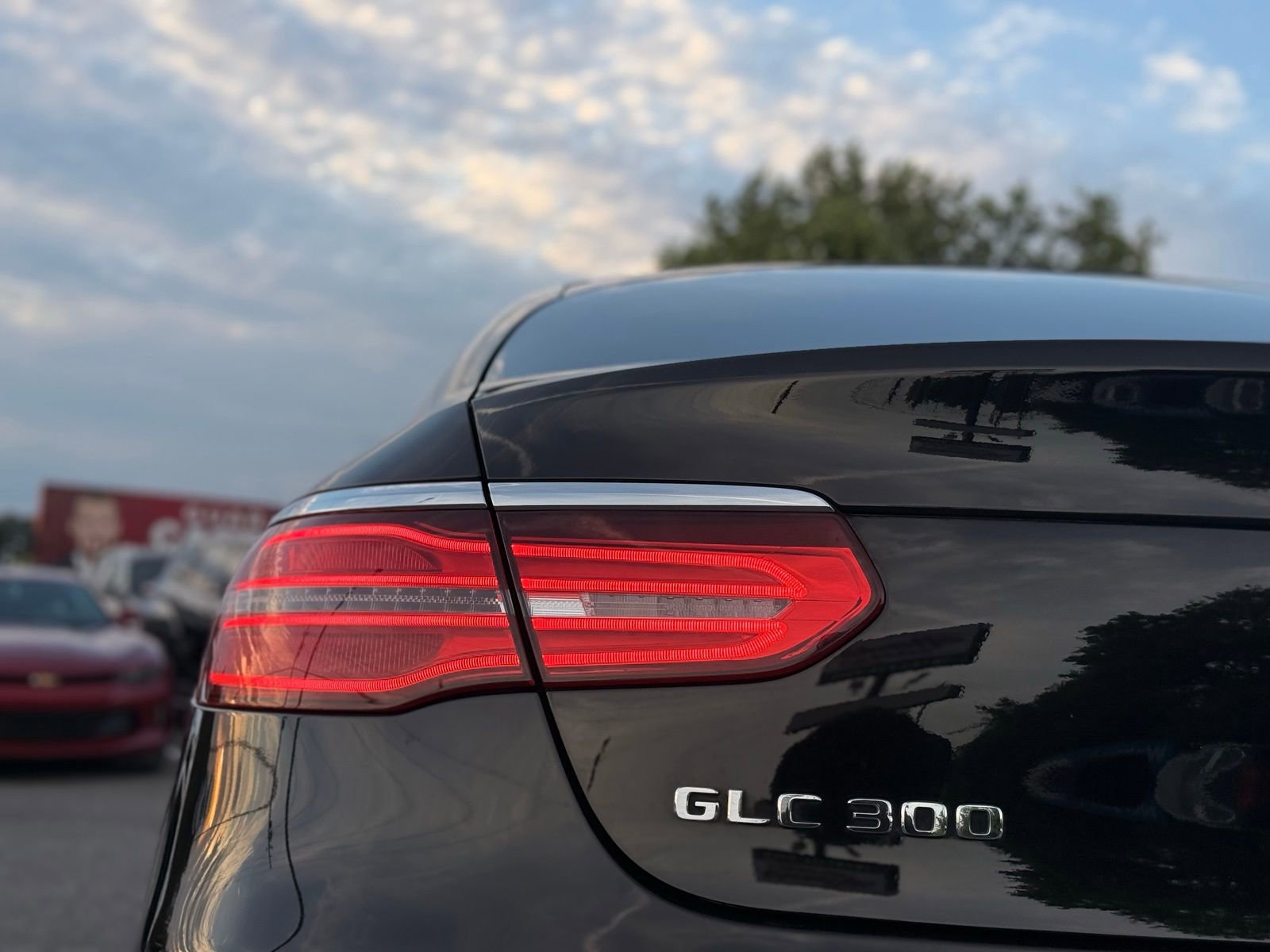Used 2019 Mercedes-Benz GLC 300 4MATIC Coupe image 9
