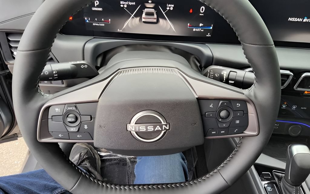 New 2026 Nissan Sentra SV w/ SV Convenience Package FWD image 14