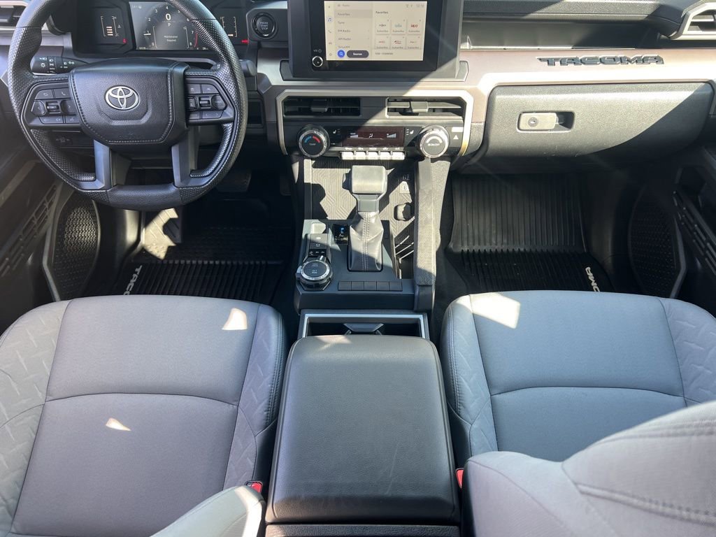 Used 2025 Toyota Tacoma SR5 AWD/4WD image 16