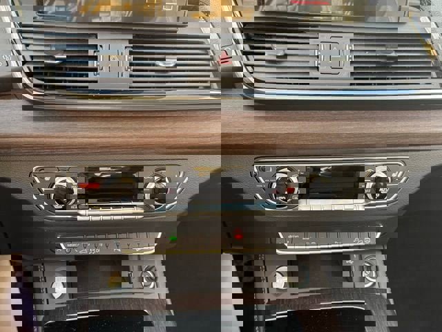 Used 2025 Audi Q5 e Premium Plus w/ Premium Plus Package image 24