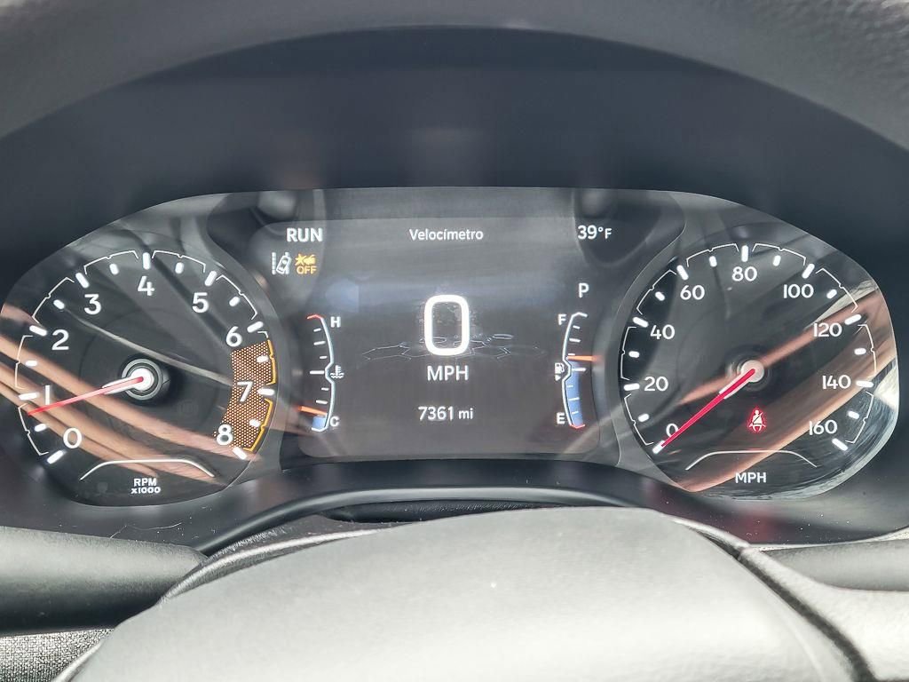 Used 2024 Jeep Compass Sport image 11