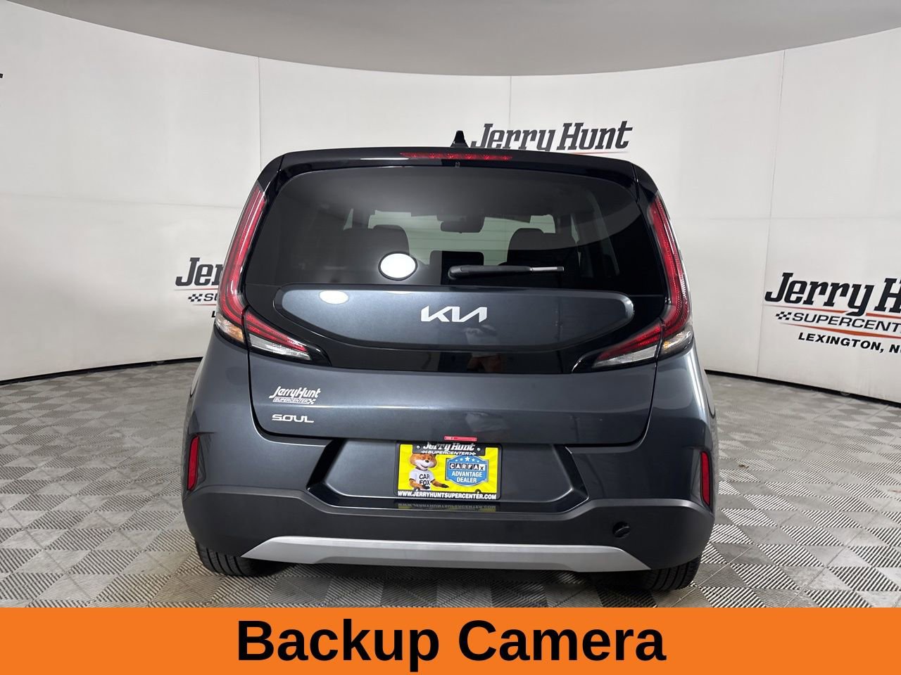 Used 2025 Kia Soul LX FWD image 6