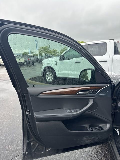 Used 2021 BMW X3 xDrive30i w/ Convenience Package image 17