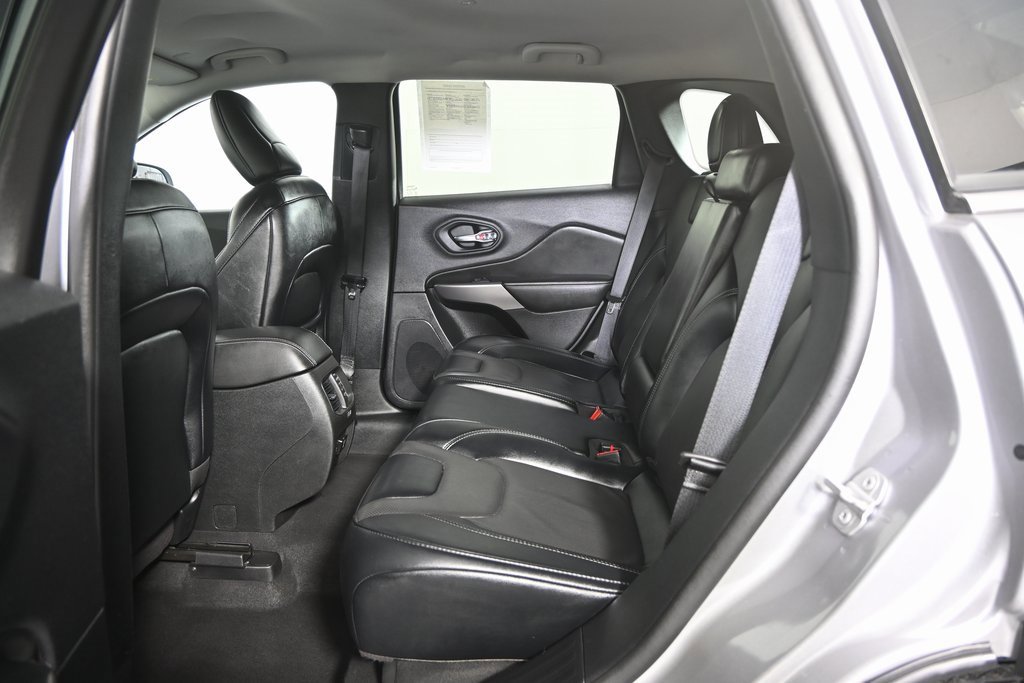 Used 2022 Jeep Cherokee Latitude Lux image 18