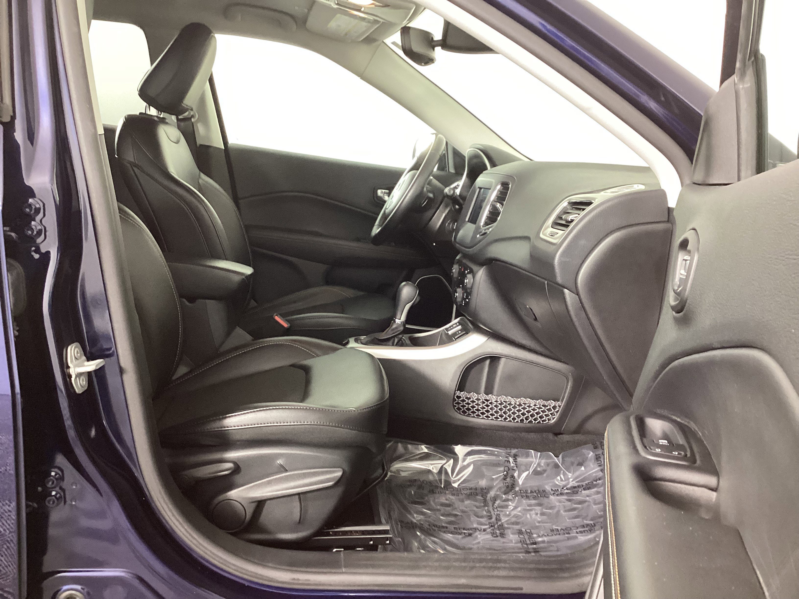 Used 2019 Jeep Compass Latitude image 25