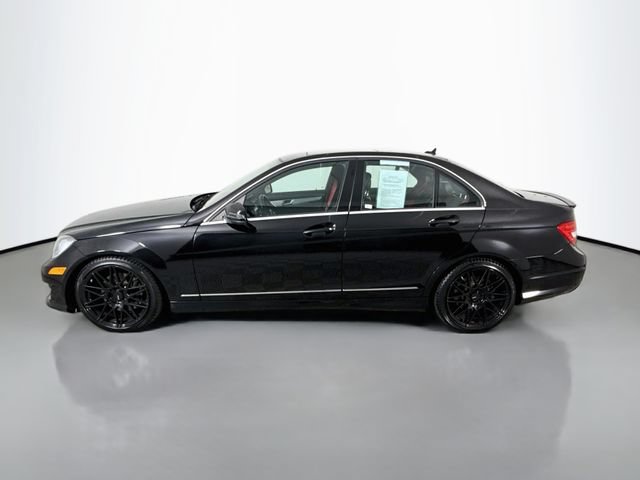 Used 2013 Mercedes-Benz C 300 4MATIC Sedan image 4