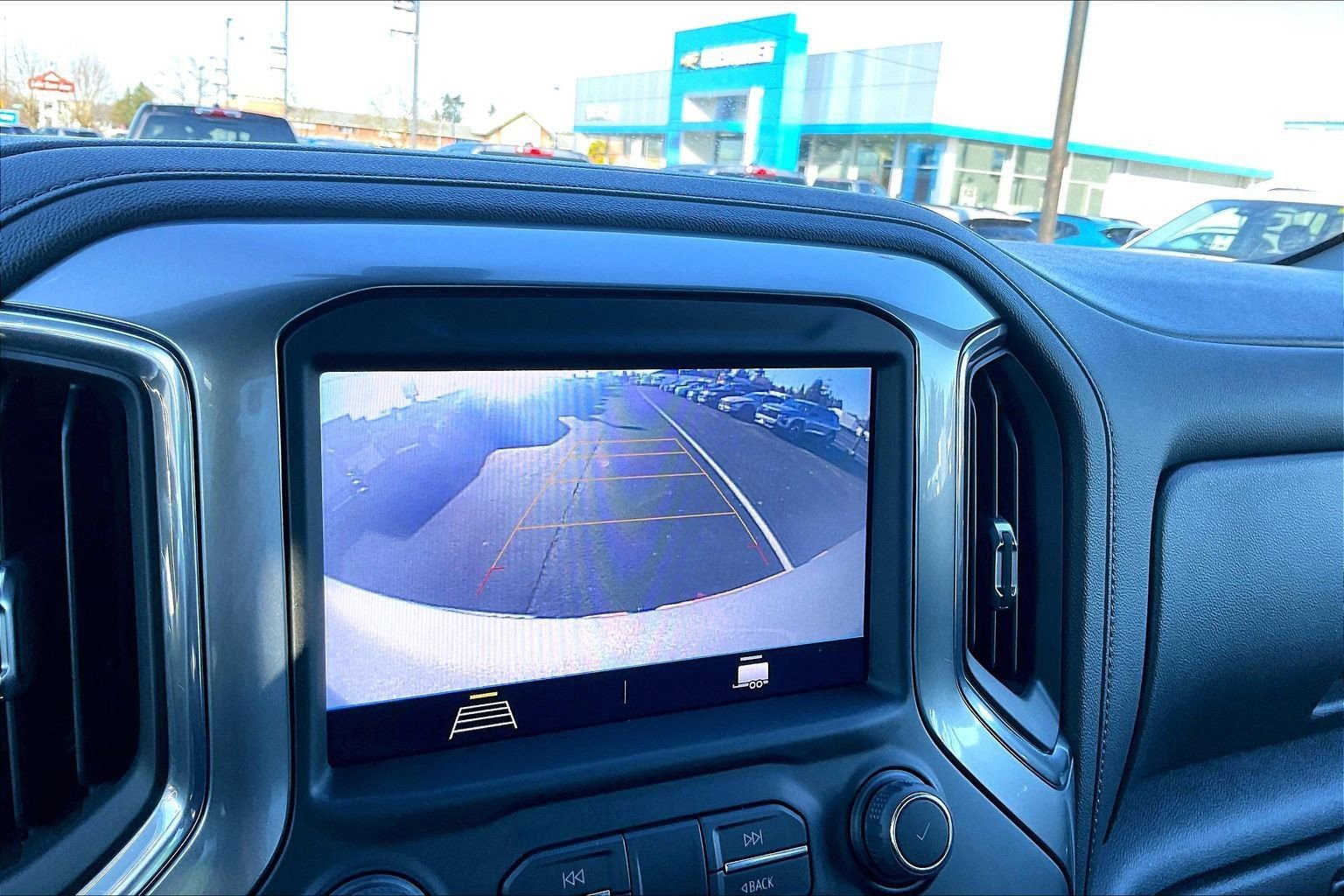 Certified 2022 Chevrolet Silverado 1500 LT w/ Safety Package image 20