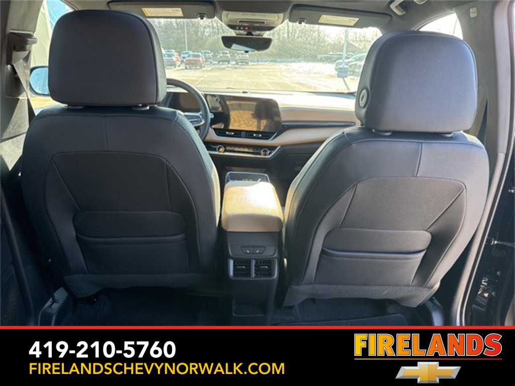 New 2025 Chevrolet Equinox ACTIV w/ Safety and Technology Package image 25