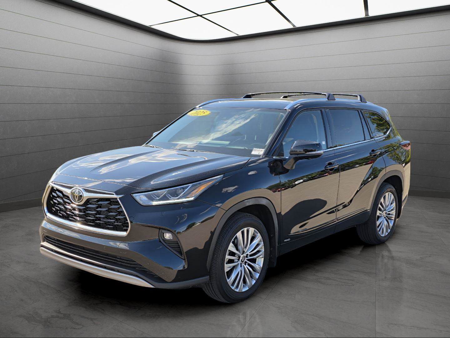 Used 2025 Toyota Highlander Platinum