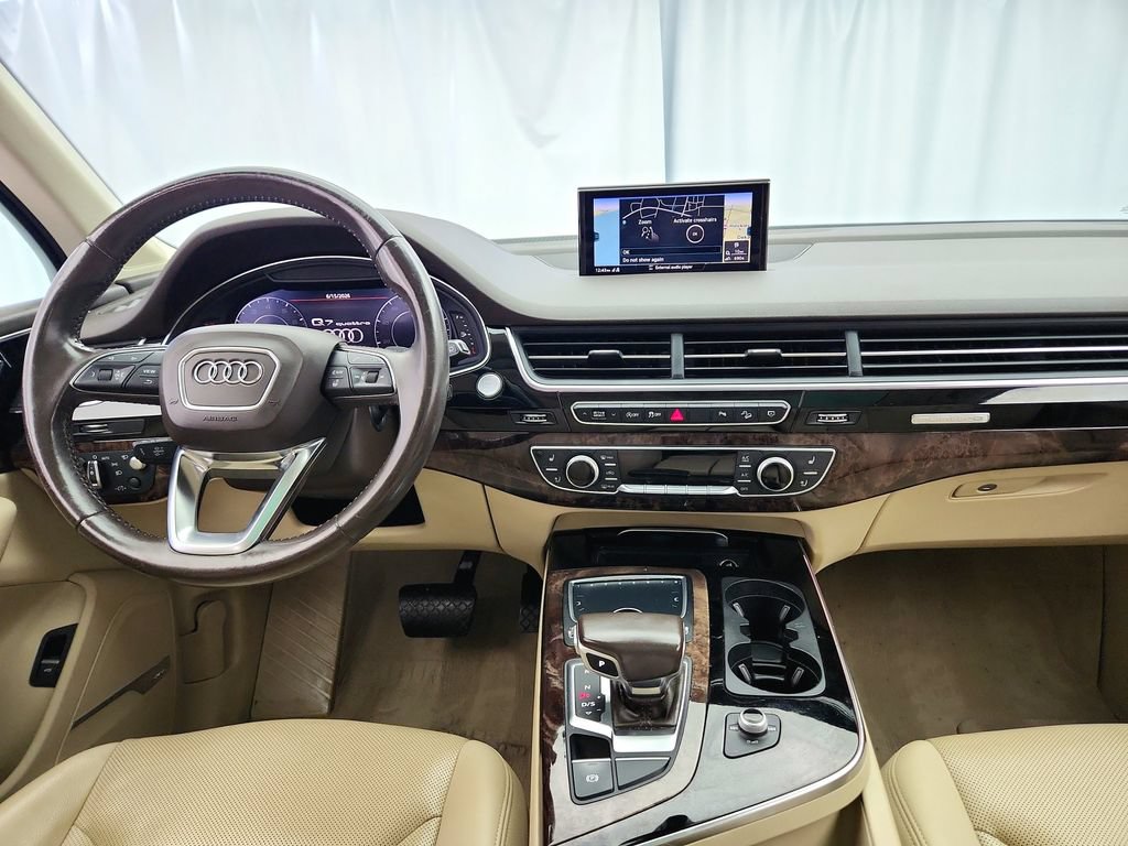 Used 2018 Audi Q7 3.0T Prestige w/ Prestige Package AWD/4WD image 30