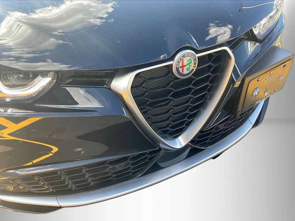Used 2024 Alfa Romeo Tonale Ti w/ Premium Interior Package AWD/4WD image 32