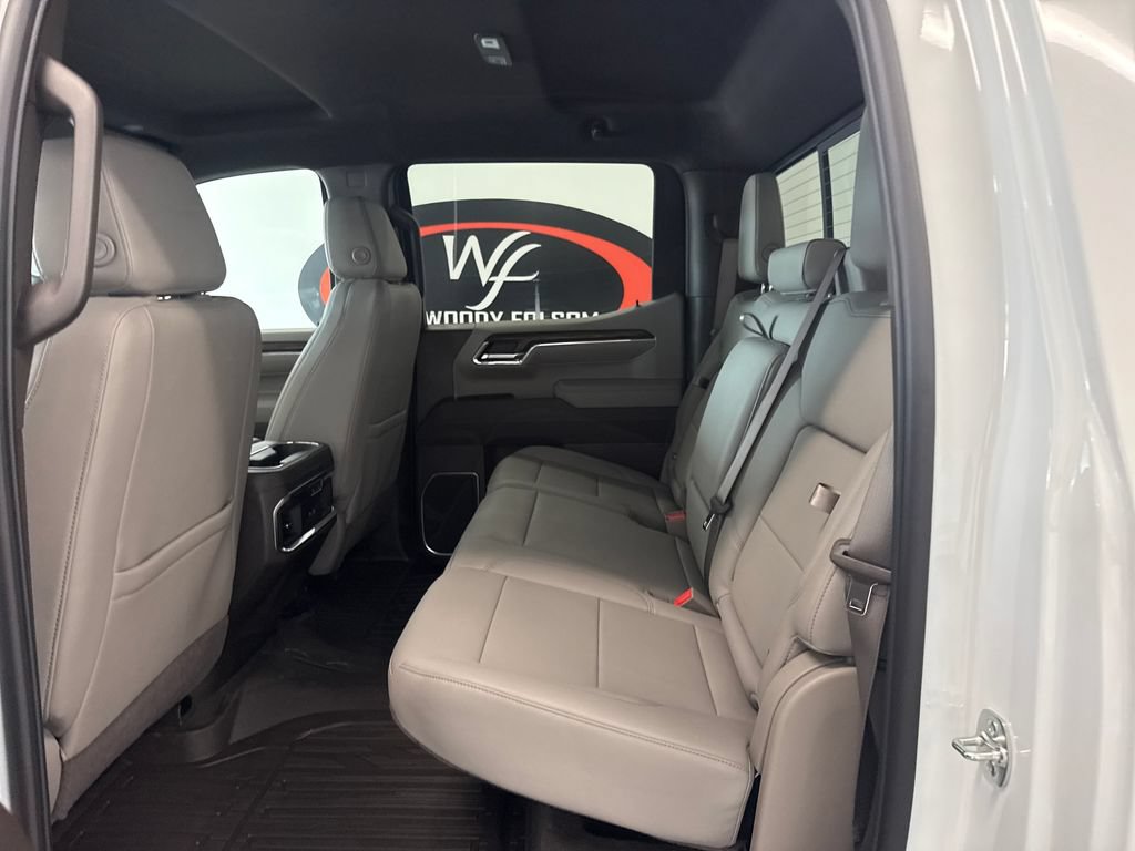New 2026 GMC Sierra 1500 SLT w/ SLT Premium Package AWD/4WD image 15