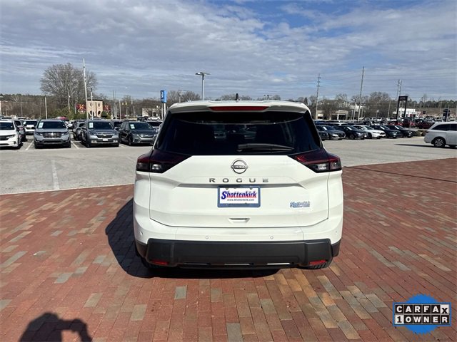 Used 2025 Nissan Rogue S image 35