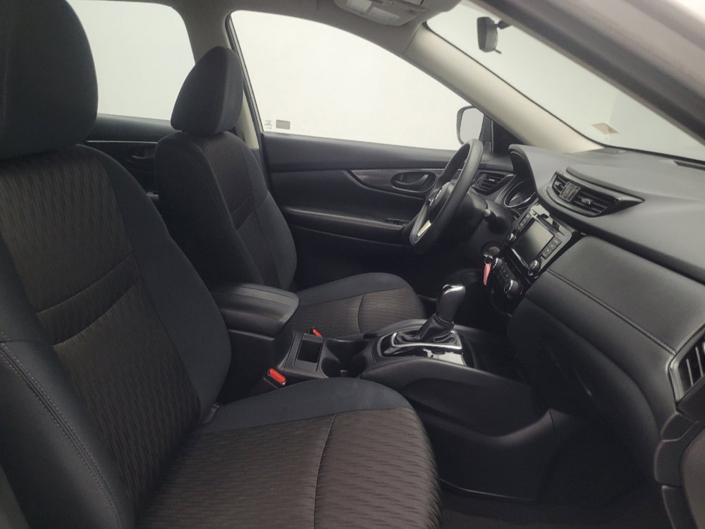 Used 2019 Nissan Rogue S FWD image 21