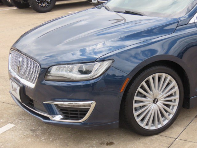 Used 2017 Lincoln MKZ Reserve w/ Technology Package FWD image 3
