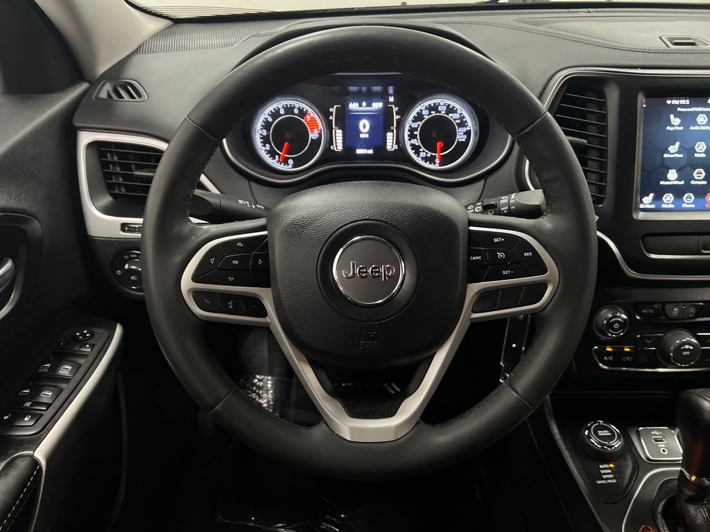 Used 2022 Jeep Cherokee Latitude w/ Sun & Sound Group AWD/4WD image 16