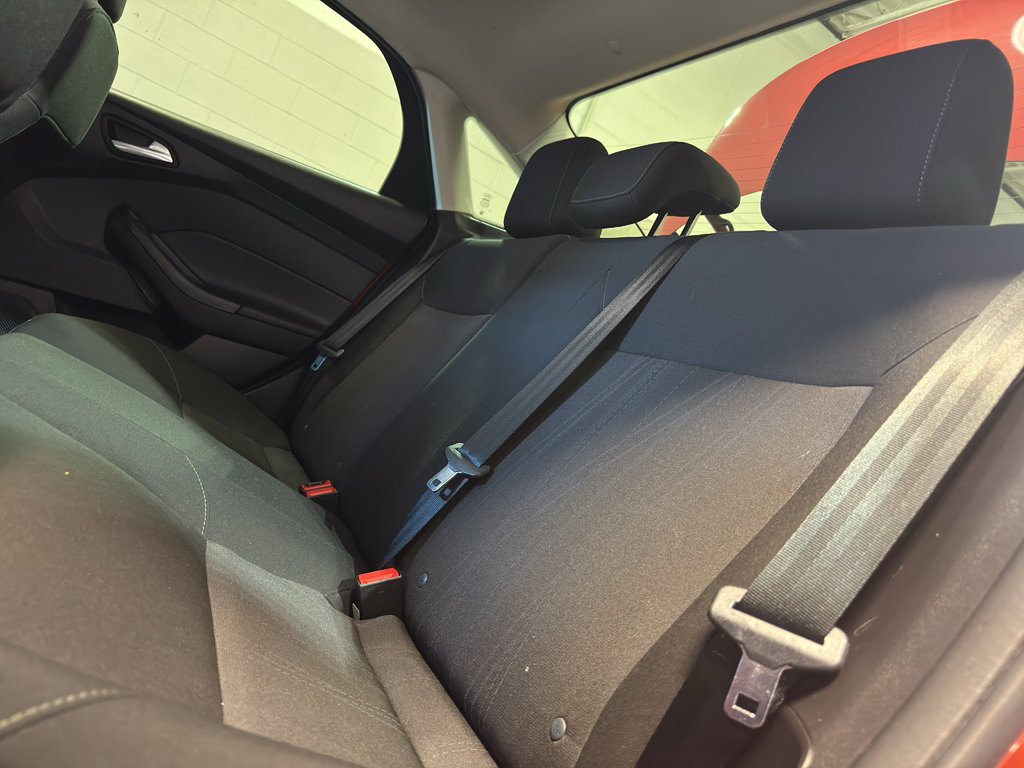 Used 2018 Ford Focus SEL FWD image 28