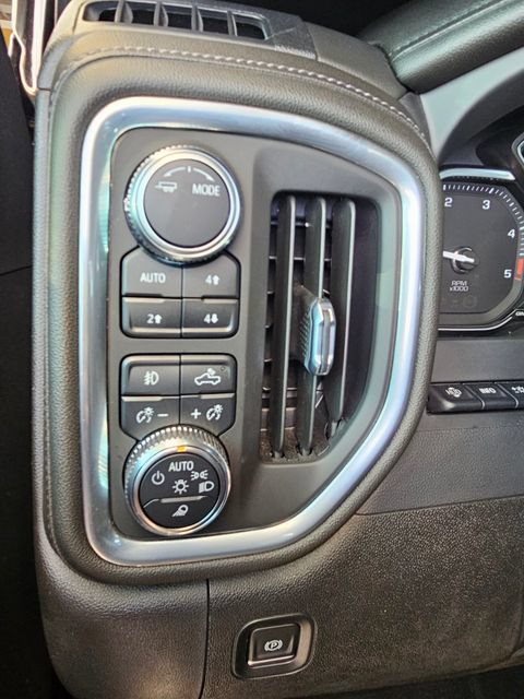 Used 2022 GMC Sierra 2500 Denali w/ Denali Black Diamond Edition AWD/4WD image 38