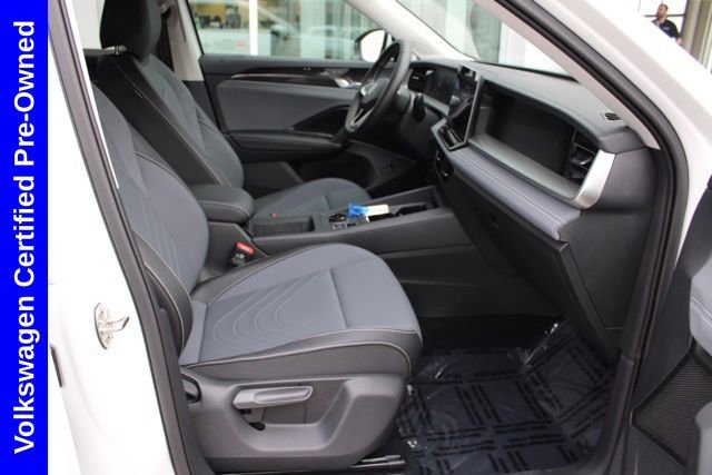 Used 2025 Volkswagen Tiguan SE image 20