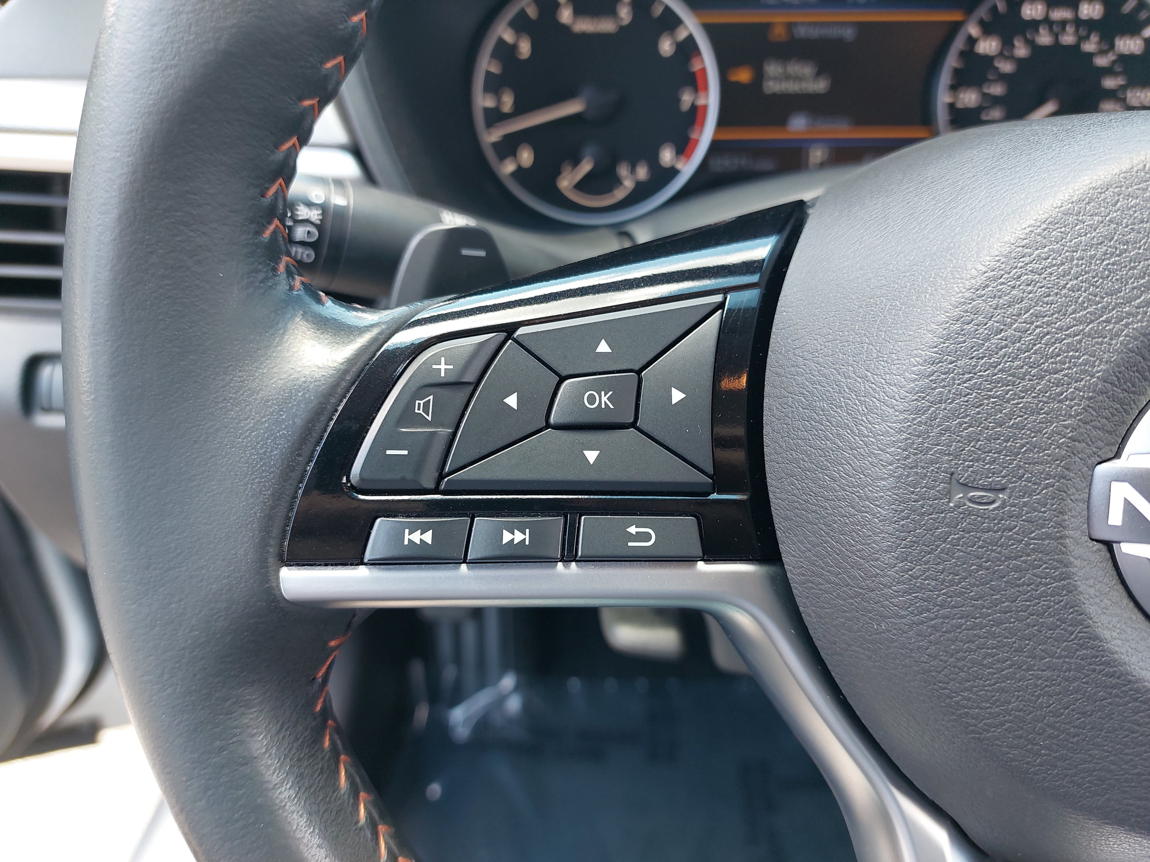 Used 2024 Nissan Altima 2.5 SR FWD image 18