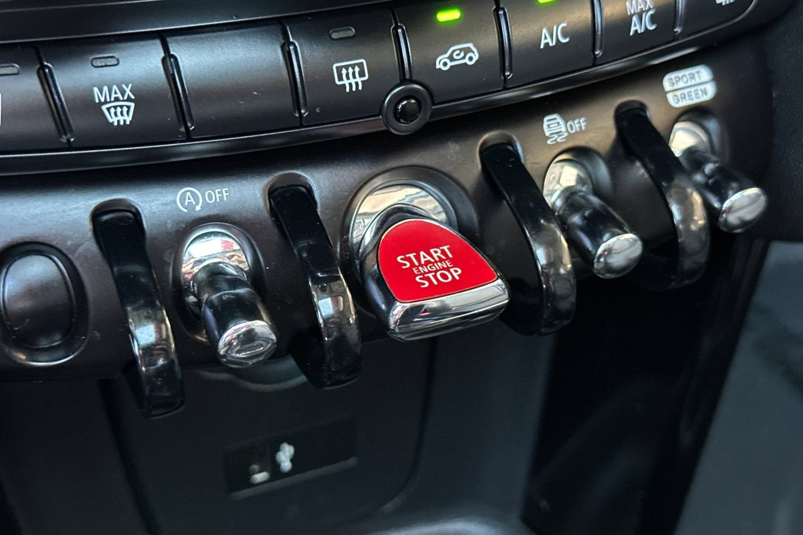 Used 2023 MINI Cooper S FWD image 23