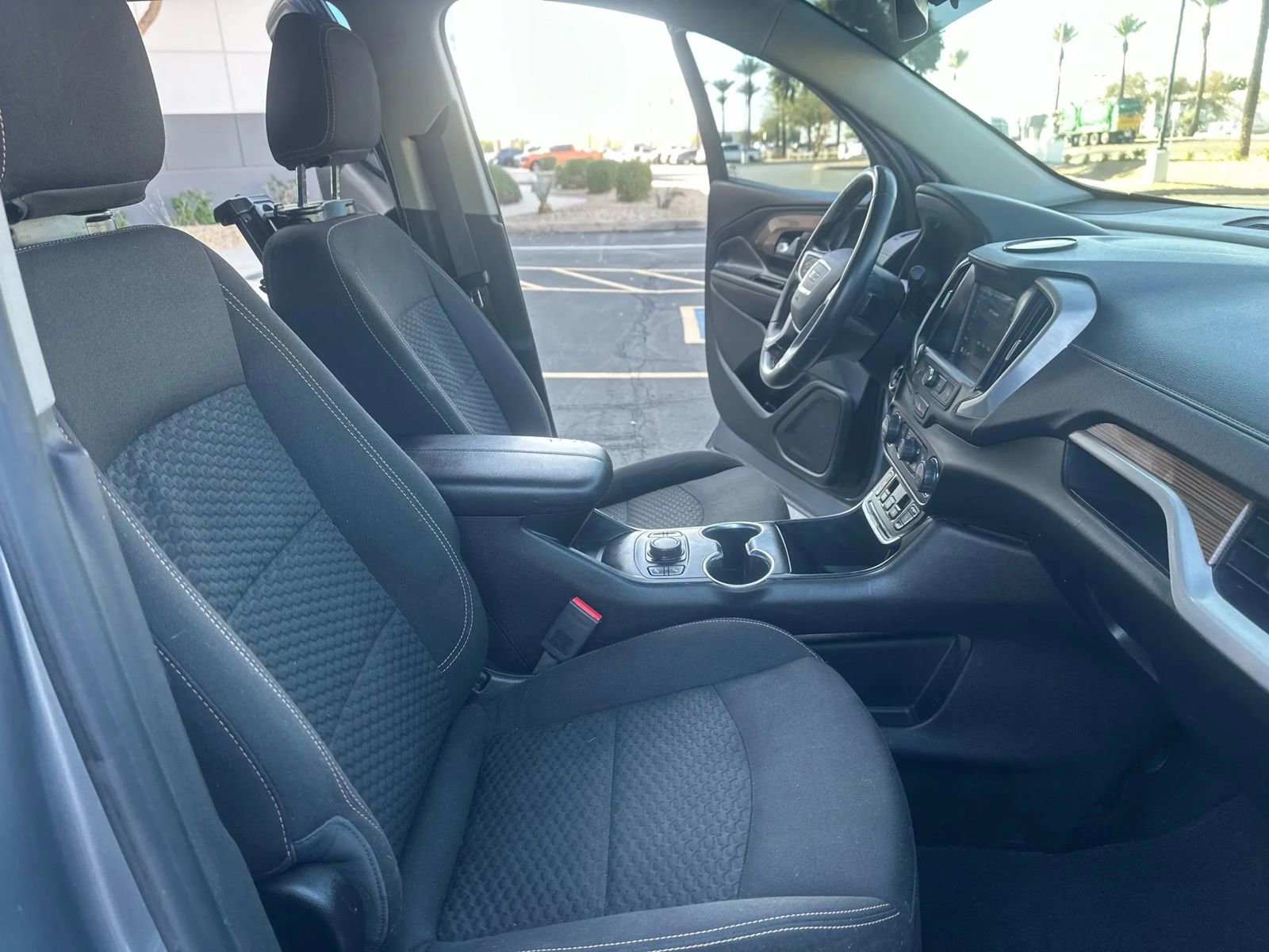 Used 2018 GMC Terrain SLE w/ Driver Convenience Package image 21