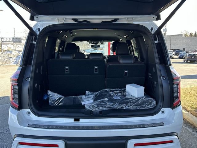 New 2026 Nissan Armada SL w/ Captain's Chari Seat Package image 17