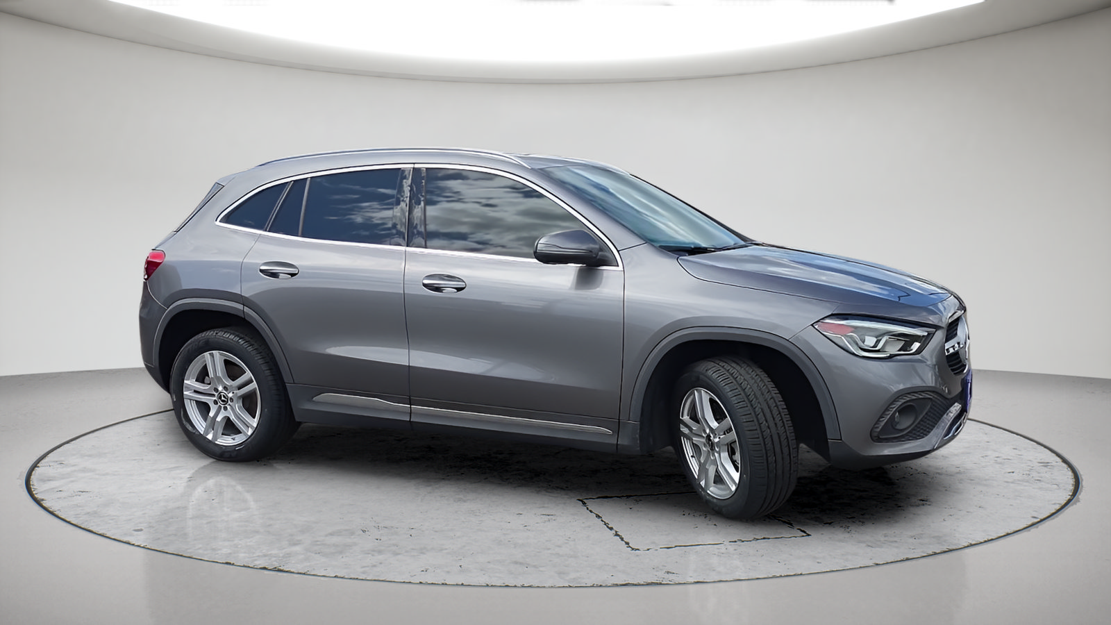 Used 2021 Mercedes-Benz GLA 250 4MATIC image 4