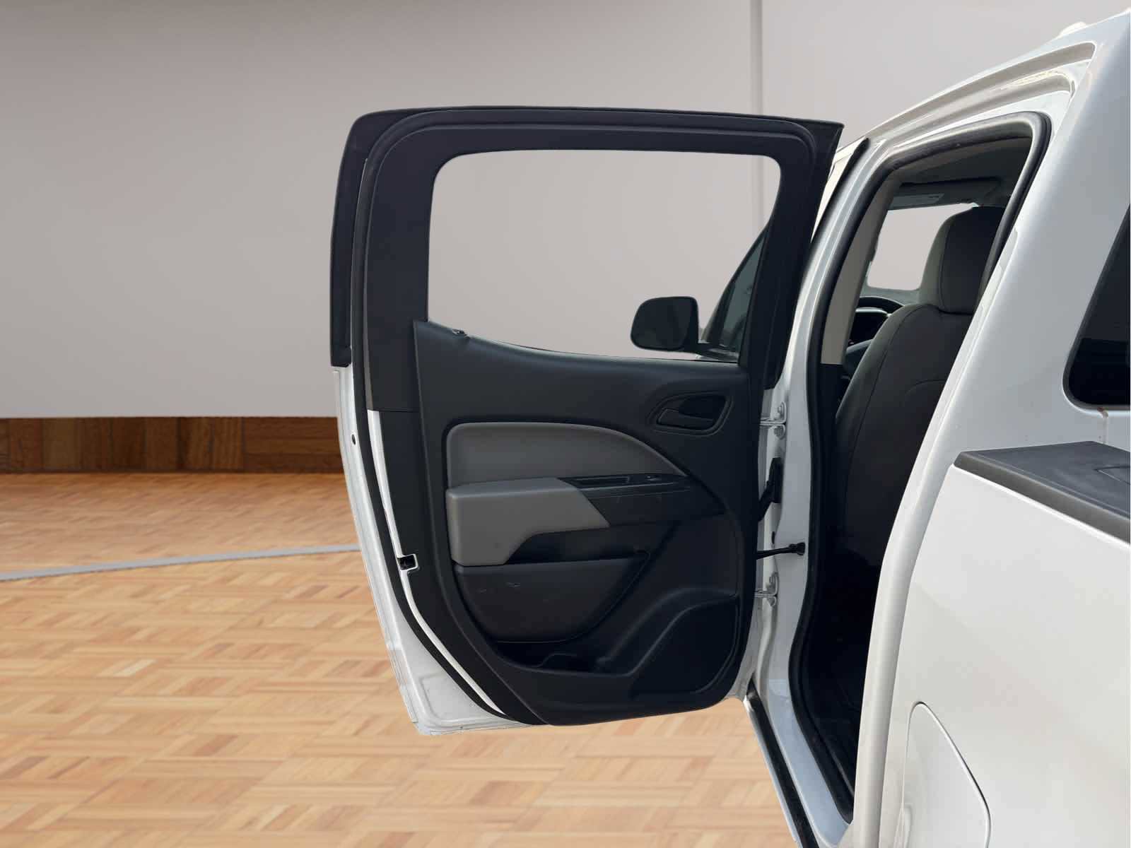 Used 2022 Chevrolet Colorado W/T w/ WT Convenience Package image 11