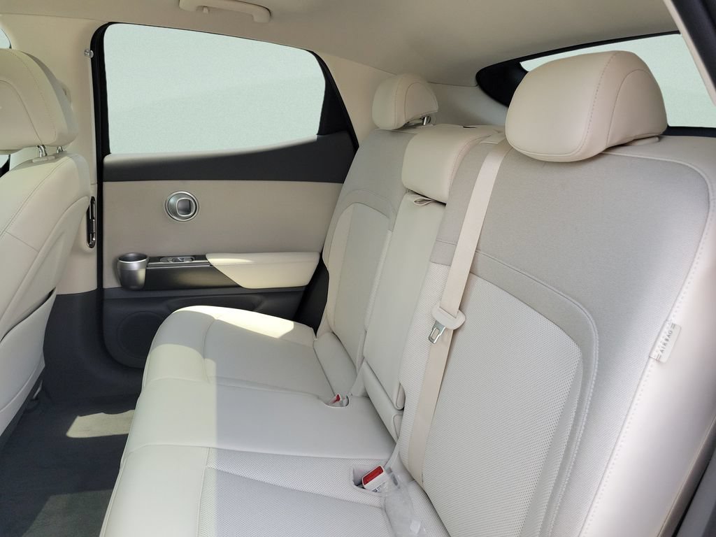 New 2026 Genesis GV60 RWD image 8