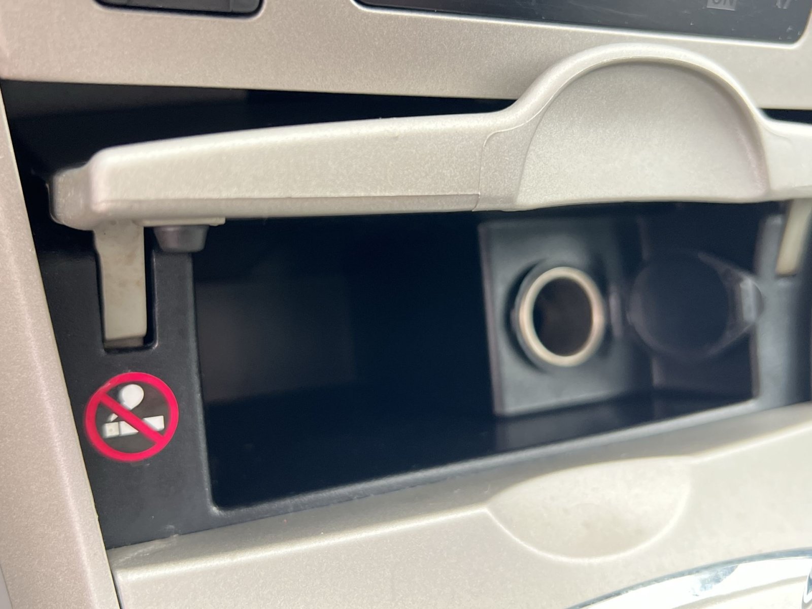 Used 2013 Toyota Corolla LE FWD image 29