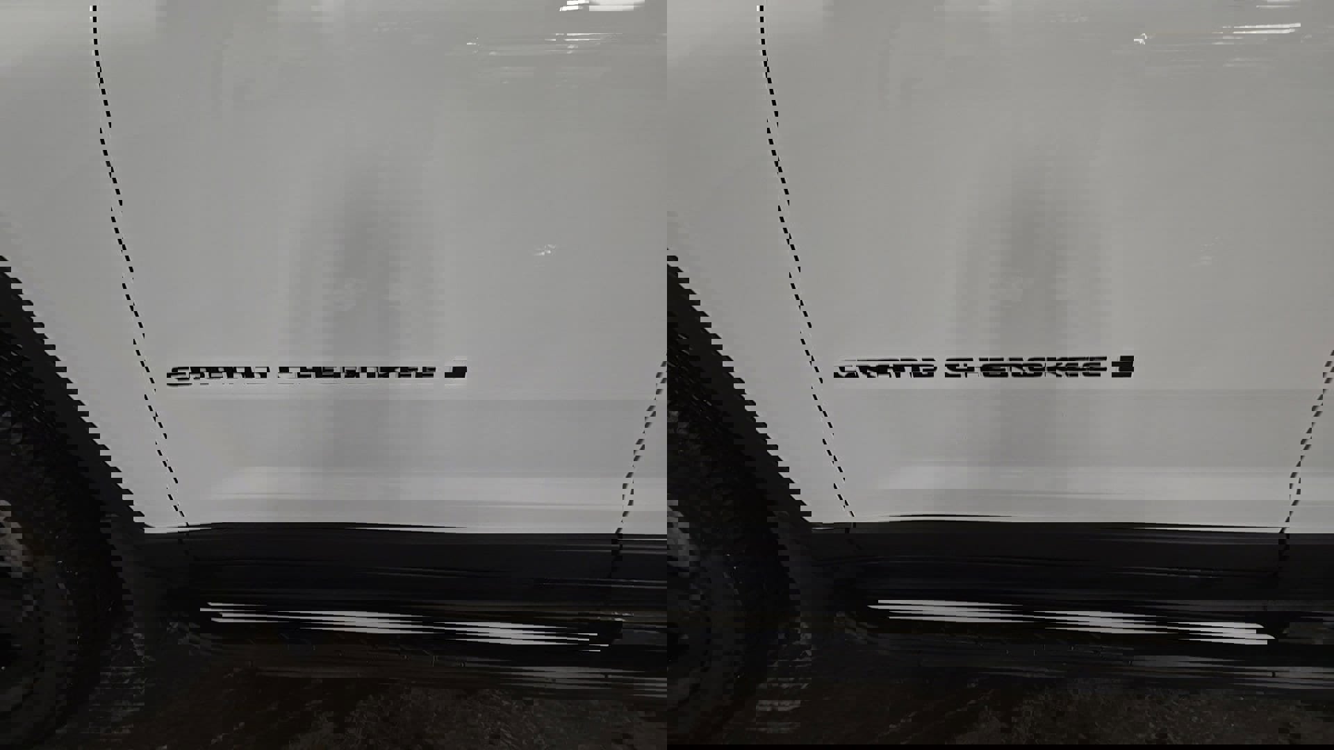 Used 2025 Jeep Grand Cherokee L Limited w/ Black Appearance Package image 4