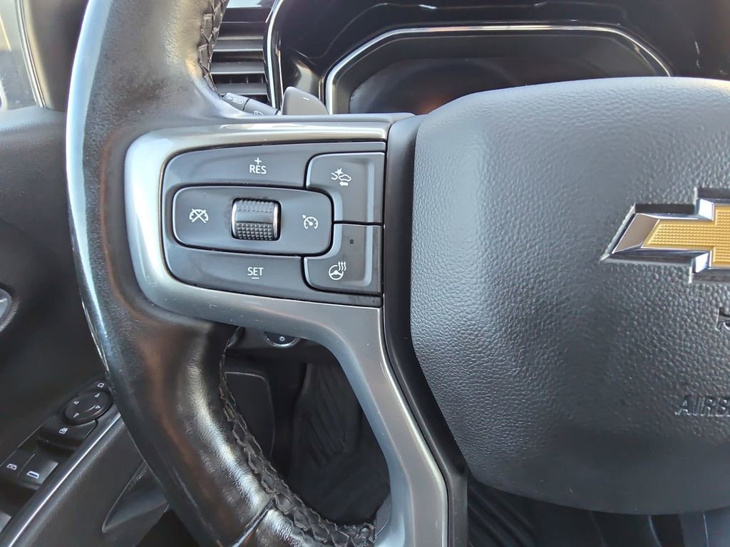 Used 2025 Chevrolet Silverado 1500 LT image 17