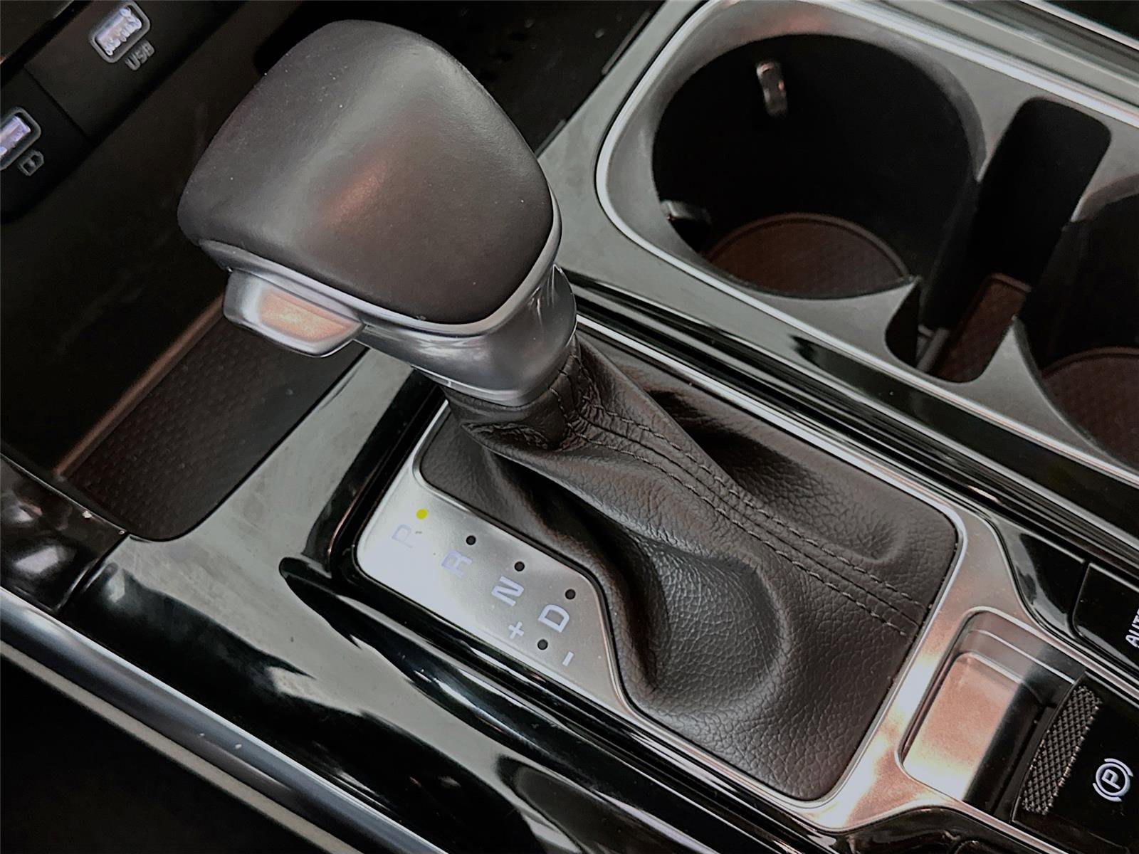 Used 2022 Kia Carnival SX image 15