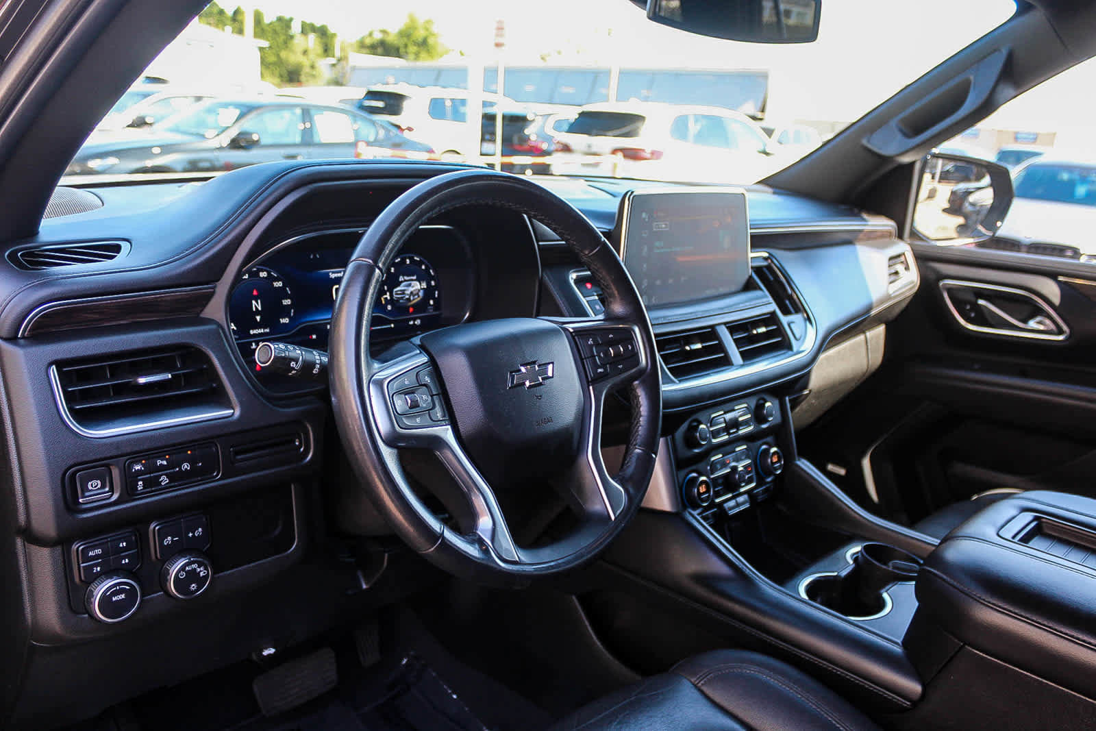 Used 2023 Chevrolet Tahoe Z71 image 17