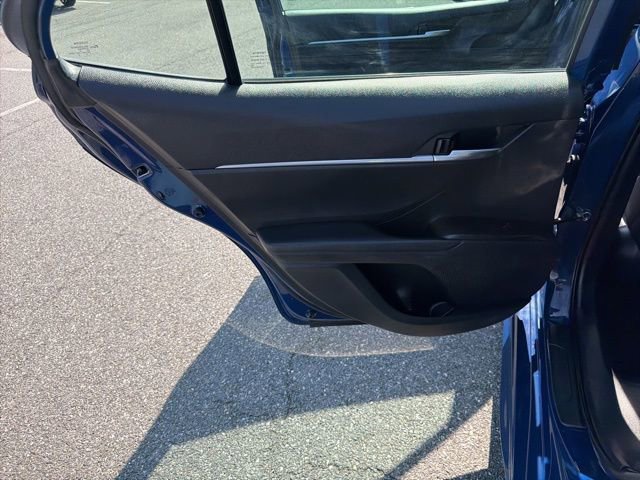 Used 2023 Toyota Camry SE FWD image 14