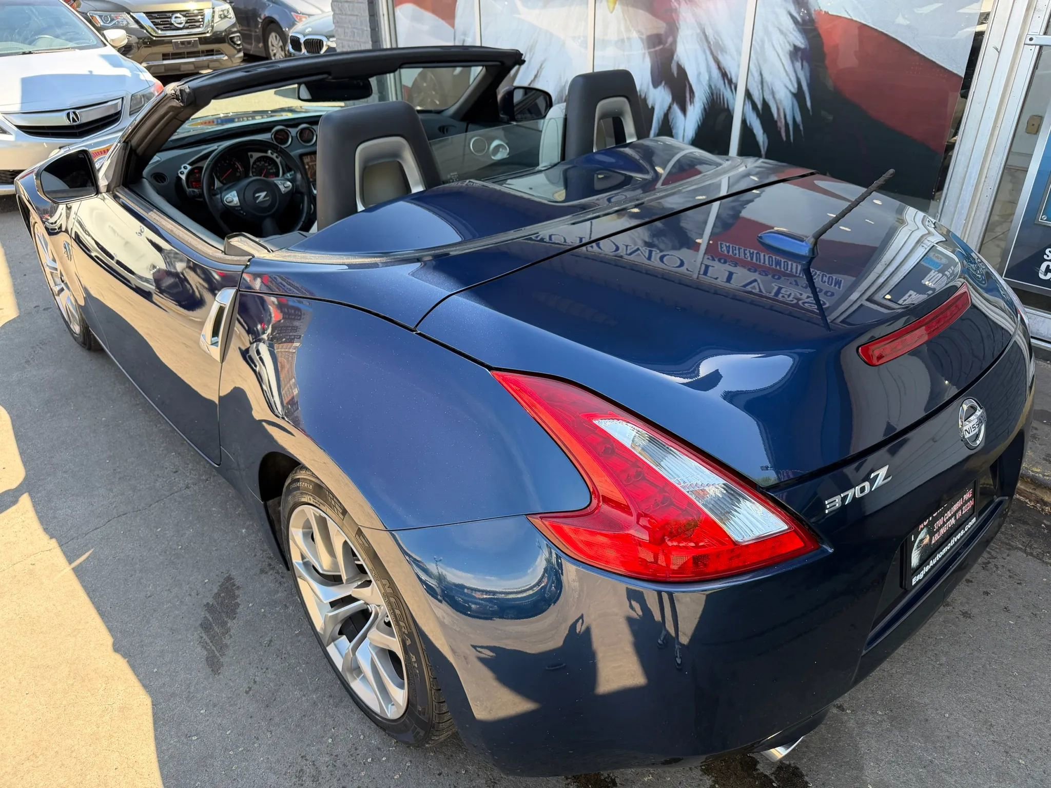 Used 2013 Nissan 370Z Touring RWD image 13