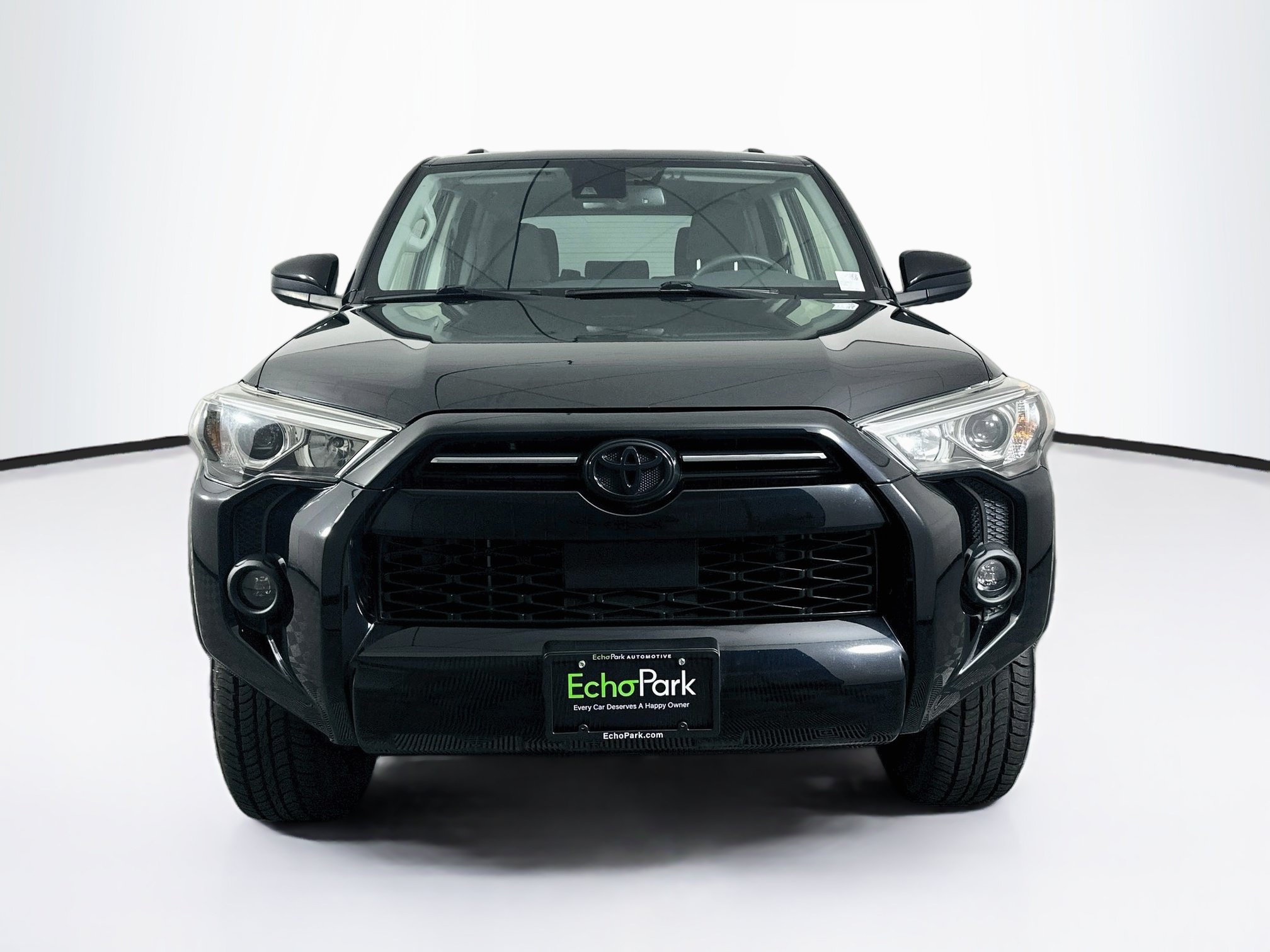 Used 2022 Toyota 4Runner Trail Special Edition AWD/4WD image 2