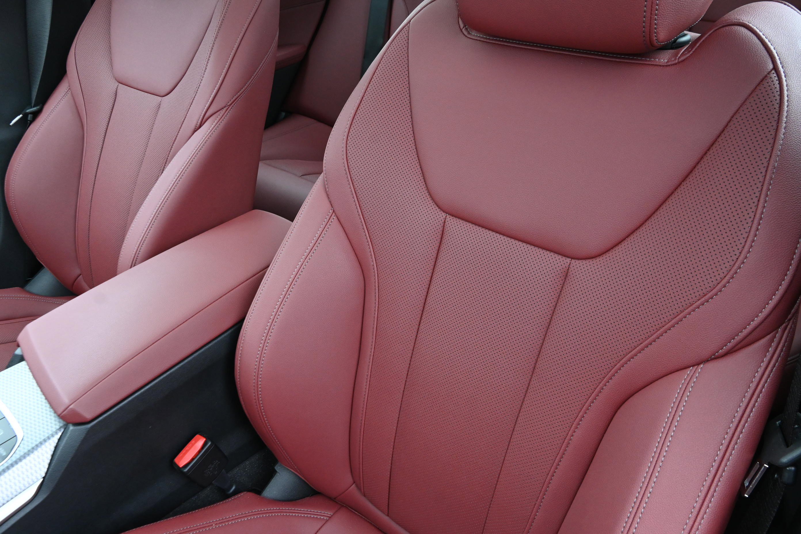 Certified 2025 BMW M440i image 10