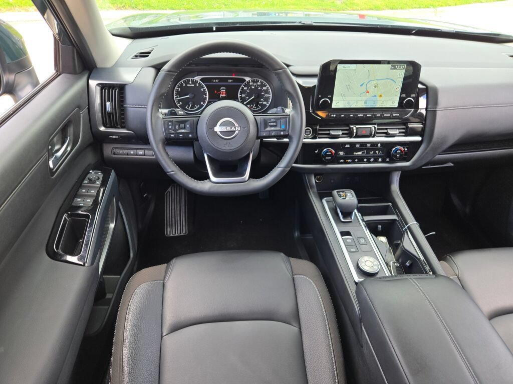 Used 2024 Nissan Pathfinder SL AWD/4WD image 20