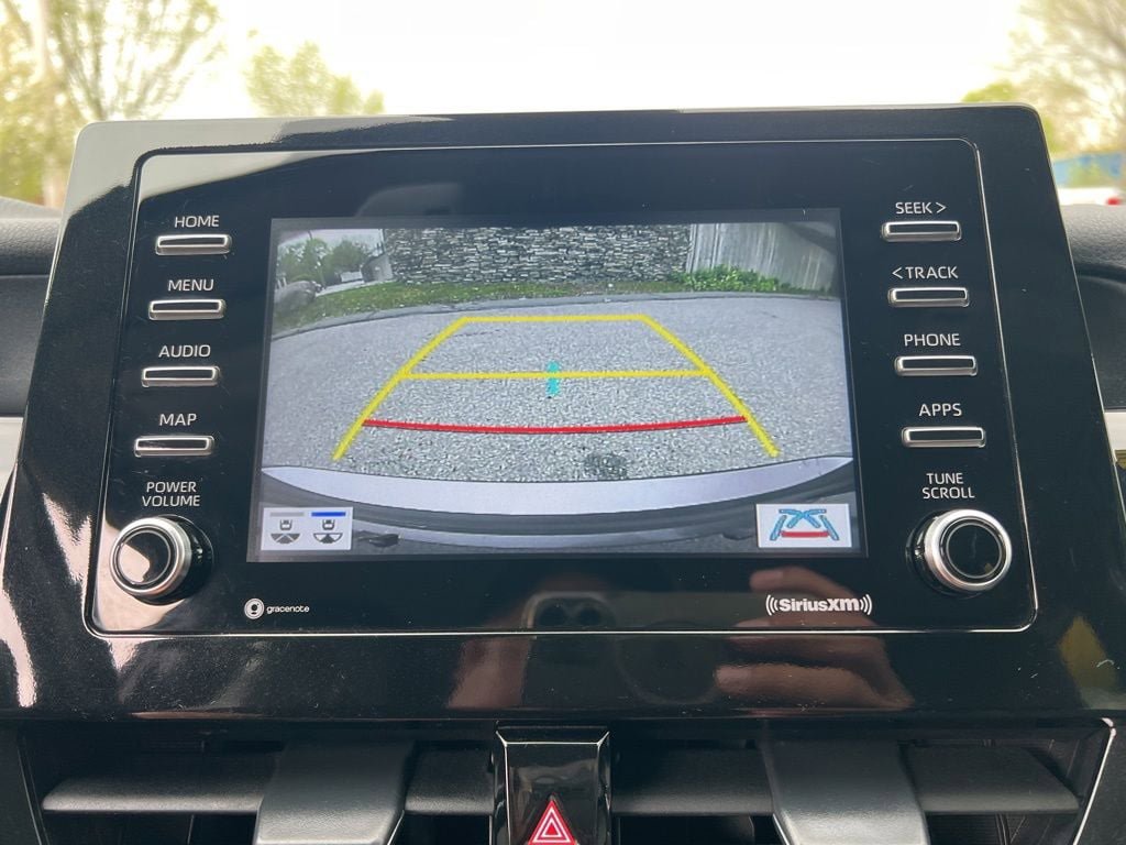 Used 2022 Toyota Camry SE FWD image 21