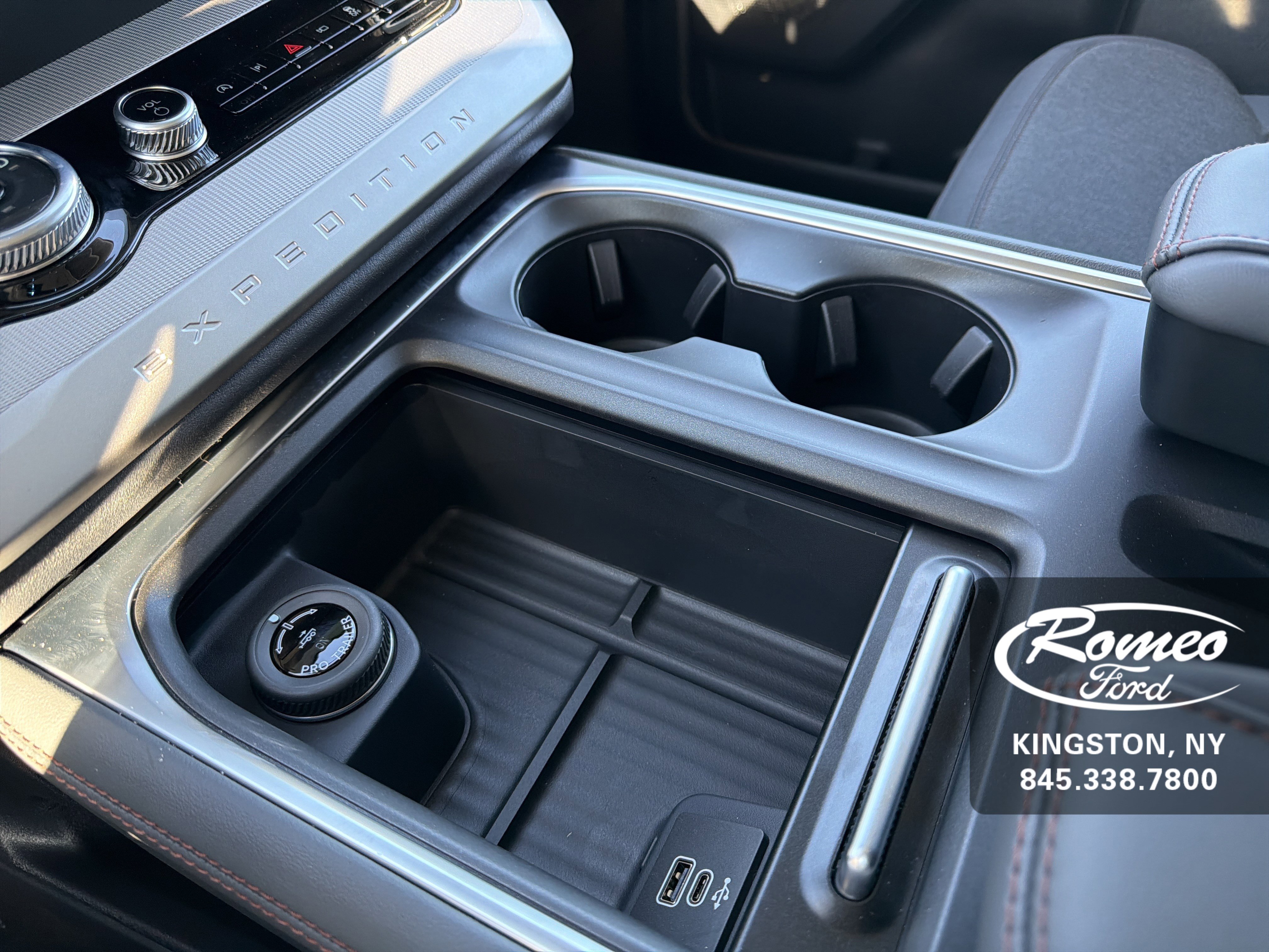 New 2025 Ford Expedition Max Active image 22