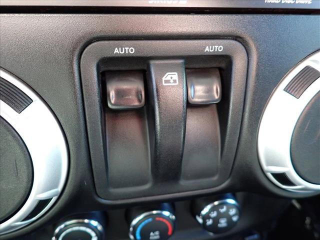 Used 2012 Jeep Wrangler Sahara w/ Connectivity Group AWD/4WD image 19