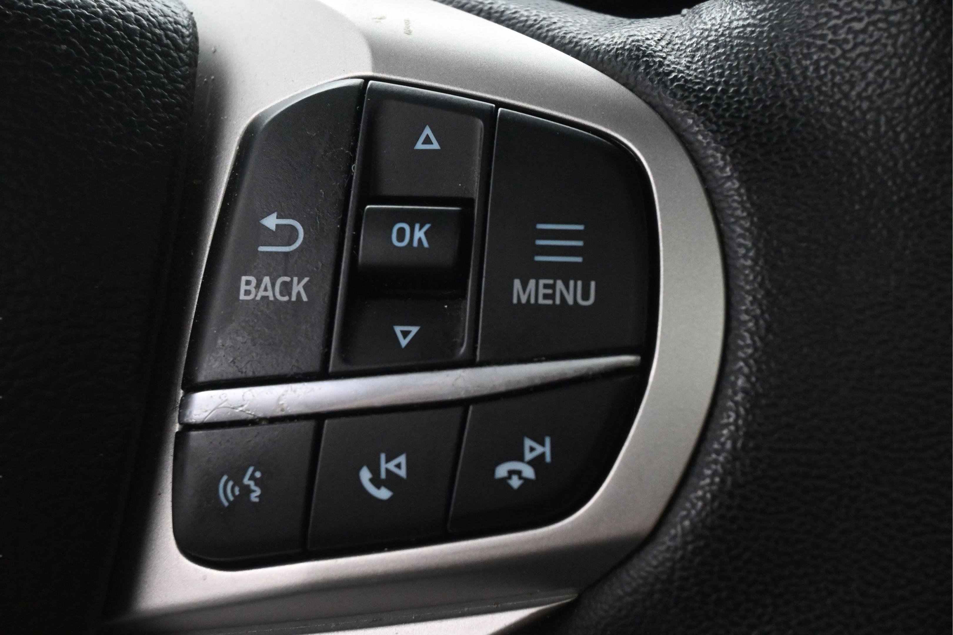 Used 2023 Ford Explorer Limited w/ Limited Technology Package RWD image 20