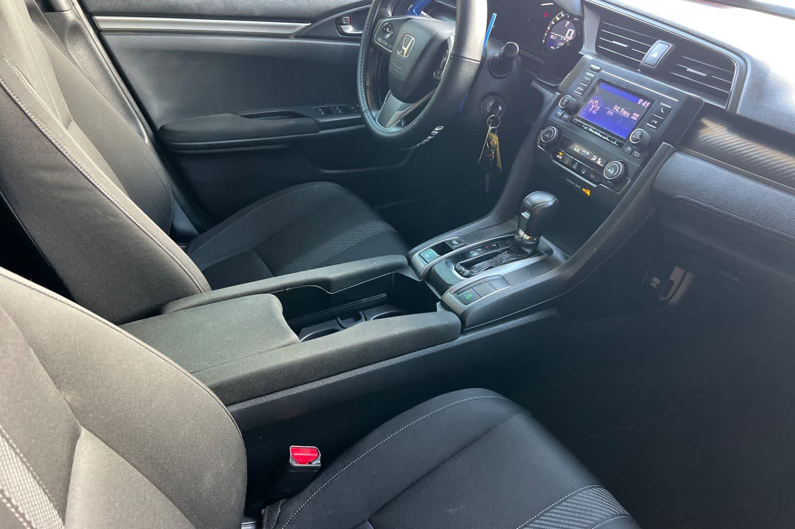Used 2017 Honda Civic Sport image 18