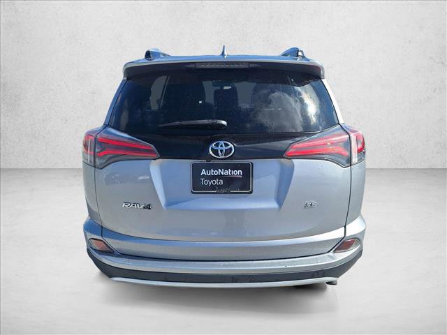 Used 2016 Toyota RAV4 SE image 6